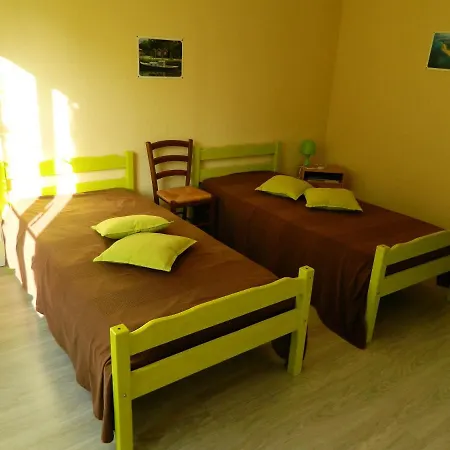 Casa de Férias Maison Familiale Spacieuse à Avec Jardin 120 M²